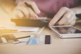 レイクの返済方法として便利！ATMの利用方法を解説 [PR]