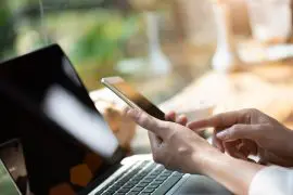 三井住友銀行カードローンプラザとは？ 電話の申し込み方法・手順や営業時間を解説 [PR]