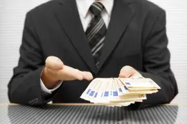千葉銀行（ちばぎん）カードローンの審査とは？ 審査基準と通過のコツ [PR]