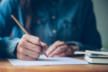 返済が不要な「給付型奨学金」が増えている？ユニークな奨学金2選