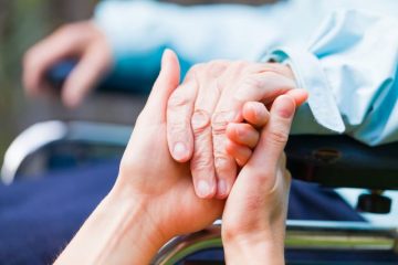 認知症保険とは？ 「老い」と上手に付き合うポイントを解説