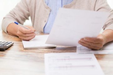 会社員に多い社会保険料の控除漏れ。家族分は確定申告が必要って知っていますか？
