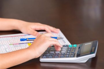確定申告に必要な源泉徴収票には、なにが書いてあるの？