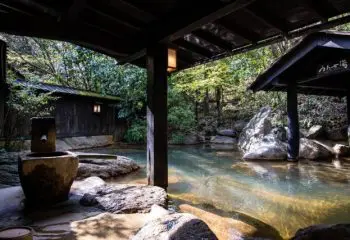 温泉や銭湯にみんなはどれくらいお金を使ってる？人気の温泉地は？
