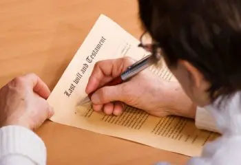 子どものいない夫婦が遺言書を書いておかなければならないワケ