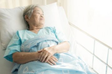 1年間に入院するのは5人に1人。他人事ではない入院医療費の現実