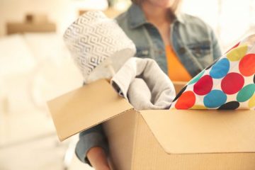 引越しは自力で？業者に頼んだ場合と自力で済ませた場合、どれくらい費用は違うの？