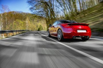 ドライバーの約8割が「あおり運転を受けたことがある」みんながとっている対策って？