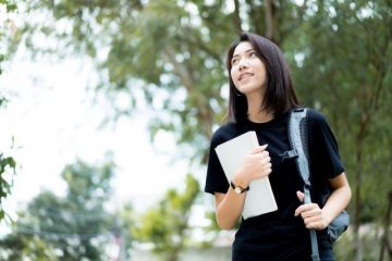 20歳になったら国民年金。学生が納付猶予してもらうメリットと注意点は？