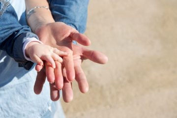 家族は帰ってくる見込みのない人を待ち続けて生活しなければならないのでしょうか