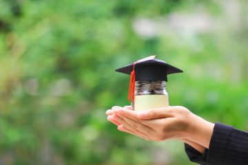 奨学金の返還口座変更をする際の注意点とは？