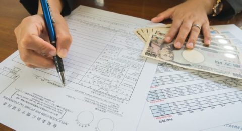 株式投資で利益が出たときの税金対策。確定申告や控除についても解説