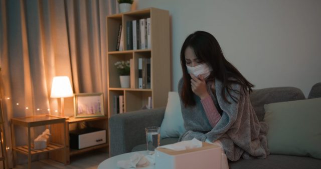 夜中に突然の高熱！ オンライン診療や自宅往診を利用したら、医療費はどうなるの？