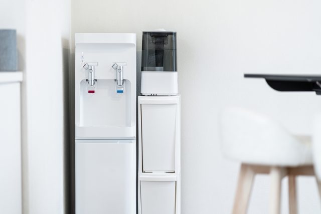 「月3000円」程度でワンランク上の水生活に？ ウォーターサーバーの「種類」や「費用」を解説