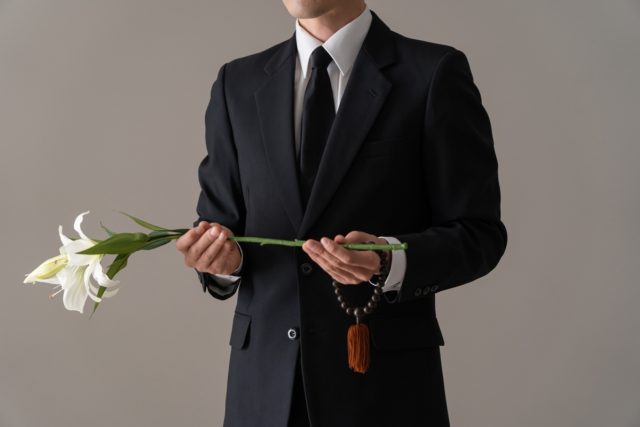 妻を亡くした夫は寡婦年金を受給できない？ 夫が受け取れるものは何がある？