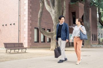 社内結婚した40代夫婦が「うちは世帯収入1000万だ」と自慢してきます。都内暮らしの共働きなら普通ですよね？