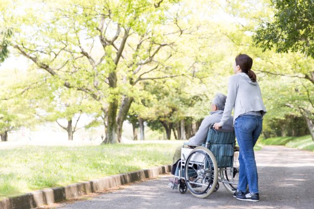 夫を亡くした後も、義理の母を「5年間」介護していました。その義母も亡くなったのですが、私に「相続の権利」は何もないのでしょうか？ 介護はずっと私1人で大変だったのですが…