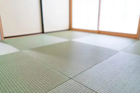数年使用している畳が色あせてきて「張り替え」が必要かも…張り替えの目安や費用はどのくらい？