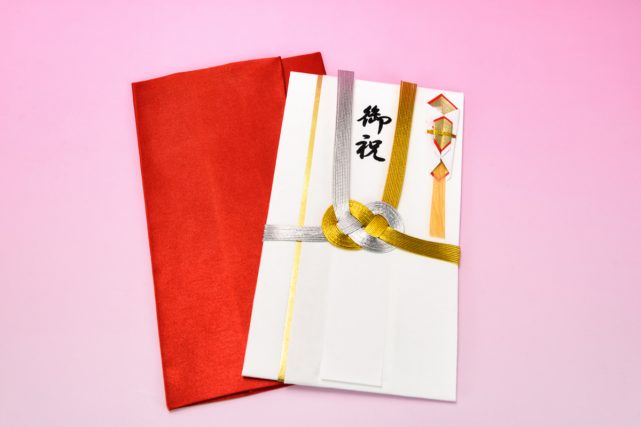 義妹の結婚式に子どもを含め家族4人で参列します。ご祝儀は全員で「10万円」必要ですか？