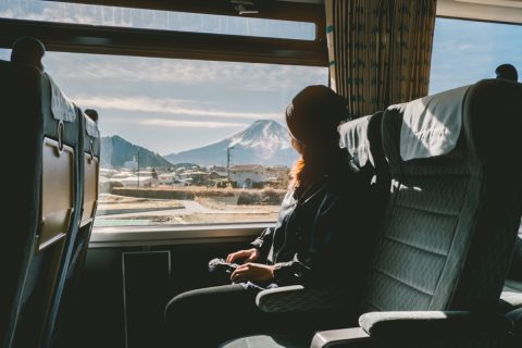 静岡への新幹線から「富士山」を見たい！ 座席はどう選べばいいの？ 切符の購入後でも“座席の変更”は可能？ 注意点もあわせて解説