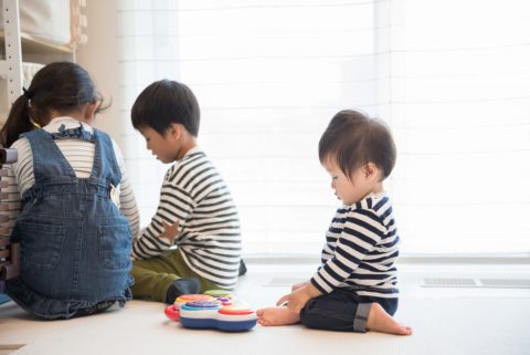 わが家には「3人」子どもがいます。多子世帯は「大学無償化」なら、学費の用意は必要ありませんよね？“教科書代”くらいは必要ですか？