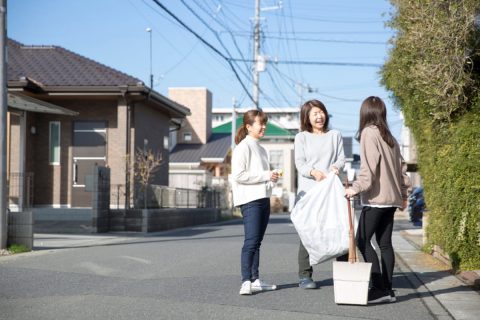 分譲マンションに引っ越したら「町内会」に入るよう言われました。会費が「年5000円」もするので、入るべきか悩んでいますが、何かメリットがあるのでしょうか？