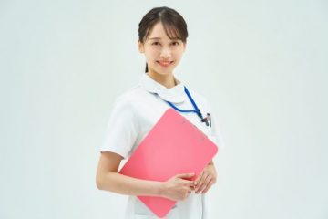 「看護師」と「准看護師」の年収はどのくらい違う？ 資格取得の難易度などにも違いはある？