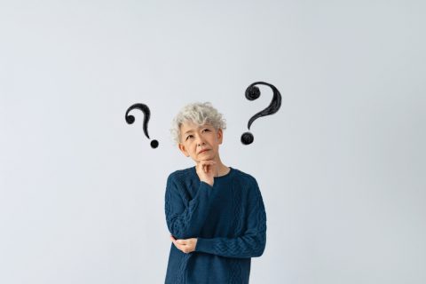 「65歳」vs「70歳」平均寿命まで生きるなら、“年金を受け取る年齢”はどちらがお得？ 男女別にそれぞれ解説