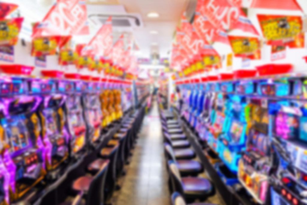 パチンコで大勝ちした場合の「上限設定」はあるのでしょうか？ また、高額の場合特別な手続きは必要ですか？