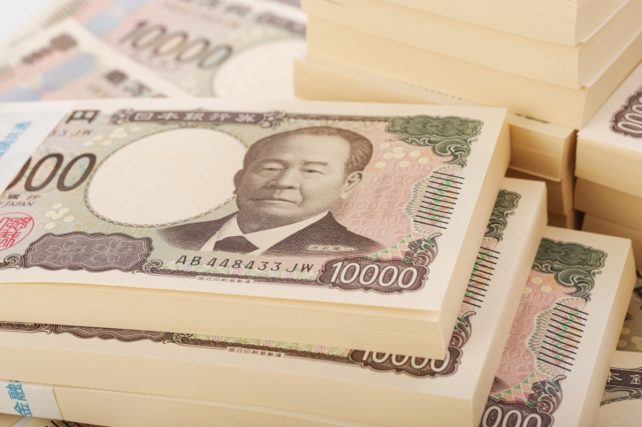 40歳で「貯金1000万円」突破目前ですが…貯めっぱなしってマズい？新しい口座を作るべき？