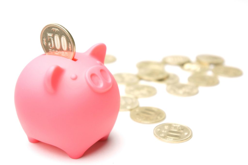「500円玉貯金」が「100万円」を突破した場合、お札に両替することはできる？ 手数料はどのくらい？