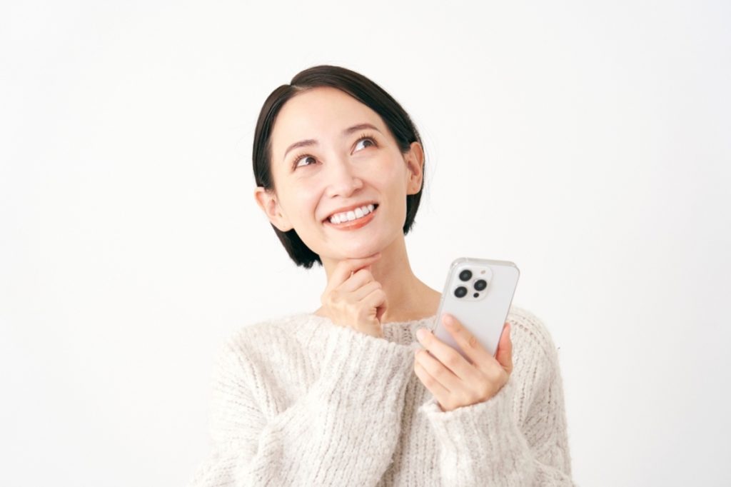 「iPhone16e」vs「iPhone16」価格差は「2万5000円」だけど、実際どんな差があるの？ 違いやコスパを検証