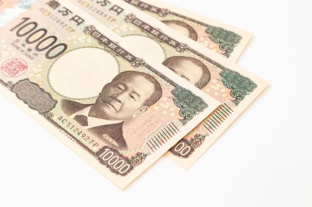 2025年は低所得者向けに「3万円の給付金」があると聞きました。わが家も家計が厳しいけど、なぜ「中間層」には給付が行われないの？ 理由を解説
