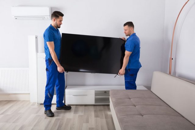 実家を離れた結果、テレビを見る習慣がなくなってしまったので、処分したいです。毎月「1000円」程度の受信料がかかるNHKも解約したいのですが「処分=解約」になるのでしょうか？