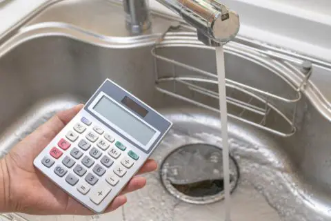 前年比「約40％増」の自治体も…値上げが相次ぐ「水道代」の「節約方法」とは？