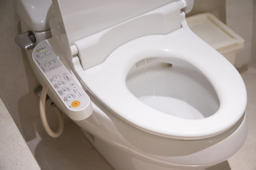 温水便座の電源を「1年中オン」にしています。年間でいくら電気代を消費していますか？