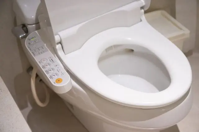 温水便座の電源を「1年中オン」にしています。年間でいくら電気代を消費していますか?