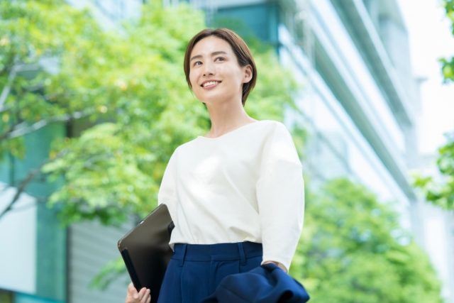 「1万歩」歩くだけで会社から3000円近い「報奨金」？ 「ユニークな福利厚生制度」はどのようなものがある？