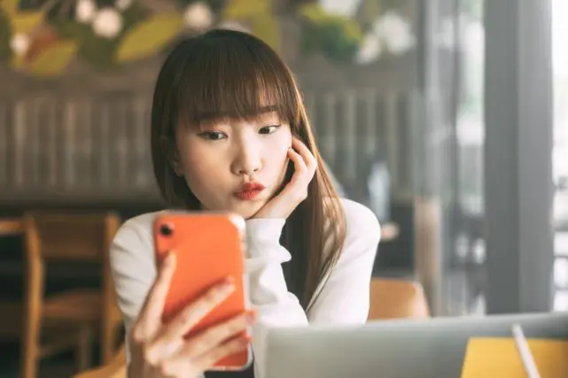 一人暮らしでそんなに使っていないはずなのに、電気代が毎月「1万円」近くかかっています…何が原因なのでしょうか?