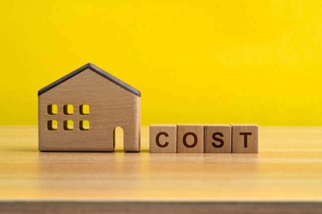 1人暮らし20年目、これまで「計2000万円」近く家賃として払ったと知り衝撃！ 老後も考えると「持ち家」にすべきだった？ メリット・デメリットを解説
