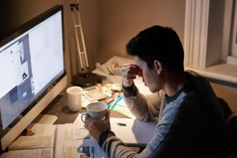 高校生の子どもが明け方まで電気・テレビ・パソコンをつけっぱなし…深夜0時で消した場合と比べて「年間の電気代」はいくら違う？