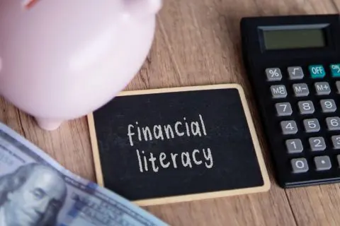 4月開始の「育児時短就業給付金」、申請前に知っておきたい“制度の背景”と考えておくべきこと