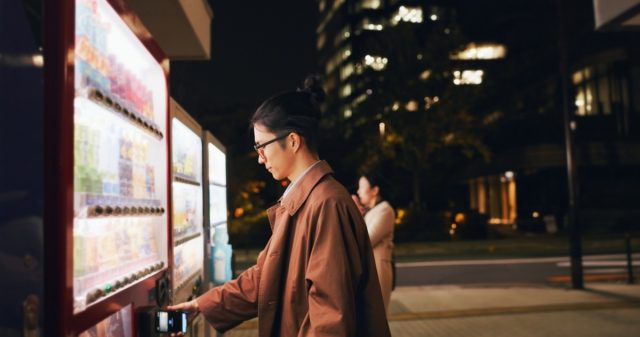 「キャッシュレス専用」の自動販売機が増えてきている？ 現金は本当に使えないのでしょうか？