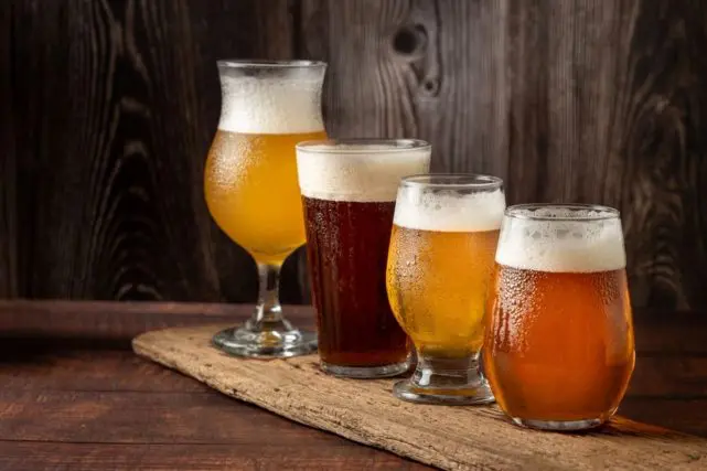 ビール好きの友人は「500円超え」のクラフトビールを買い込んでいます。「クラフトビール」はなぜ高いのでしょうか?通常のビールと違いはありますか?