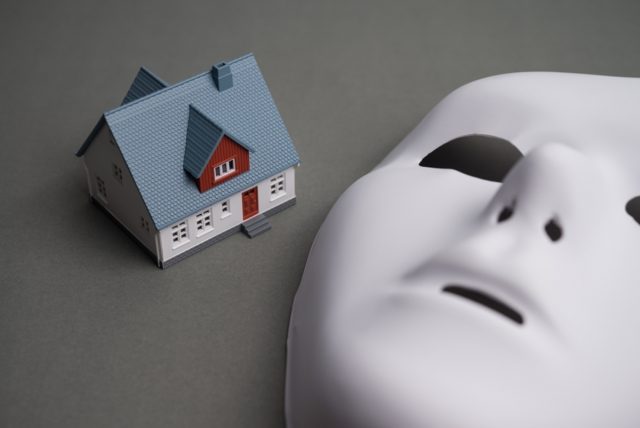 不動産仲介会社に仲介料を「40万円」支払い→後日「無資格業者」の仲介と判明！支払ったお金はどうなる？