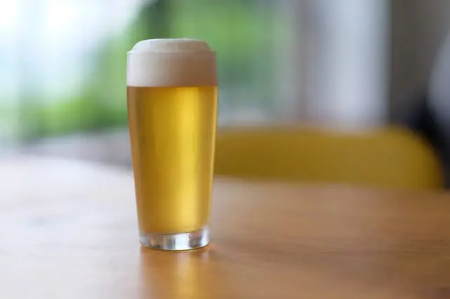 「プライベートブランド」の「食品・飲料」は物価高のなかでも「なぜ安い」? 毎日のビールをプライベートブランドに変えたら、1年で約1万2000円の節約に?!