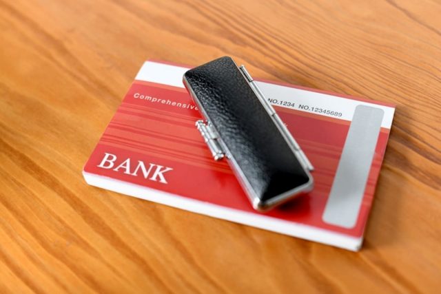 高齢の親が「銀行印をなくした」と言っています。銀行印をなくした場合の対処法はどうなるのでしょうか？