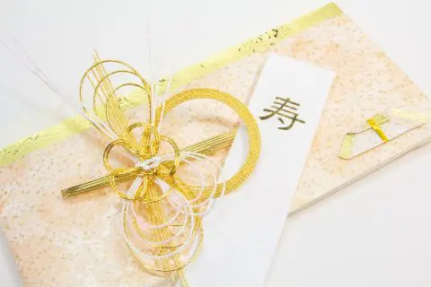 6月、会社の部下が「結婚式」を挙げるそうです。「3万円のご祝儀」ではやはり失礼でしょうか？