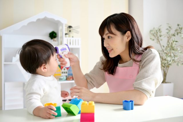 「保育士の待遇改善」が進められているそうです。子どもの将来を担う「保育士」の年収は実際どのくらいなのでしょうか？