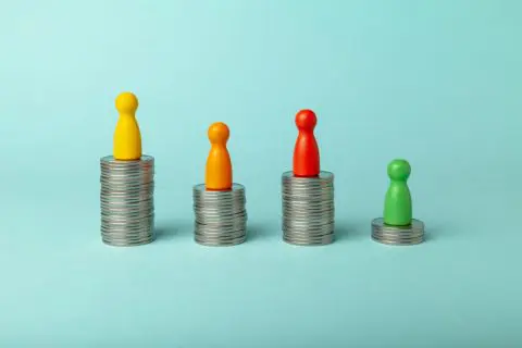 新卒入社したら、先輩に「俺より5万円も給料高くてうらやましい」と言われました。普通は先輩社員のほうが“給料は高い”と思うのですが、どういうことでしょうか？
